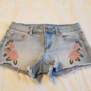 New Embroidered shorts! Cute!!!